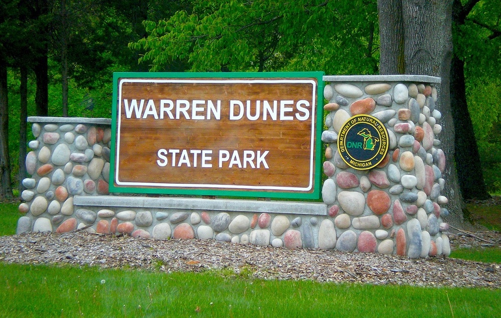 warren dunes state park entrance