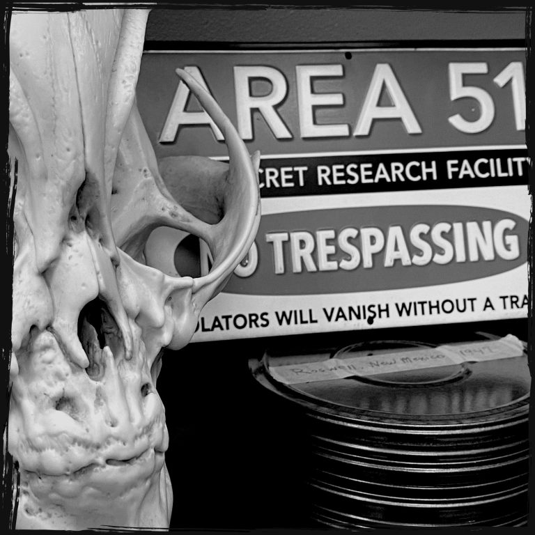 Mythos Museum bw Area 51 768x768
